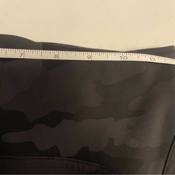 Lululemon Camouflage Leggings Size:6 unsure of style - Picture 12 of 13